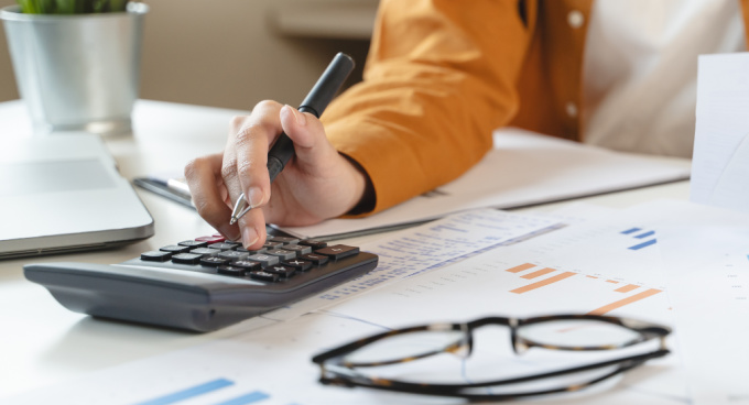 Year-End Tax Strategy: What Business Expenses Still Count